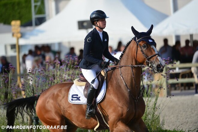 Emilie Conter wint in Wellington!