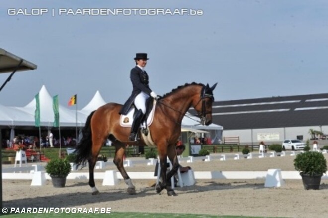 Françoise Hologne-Joux wint Intermediaire