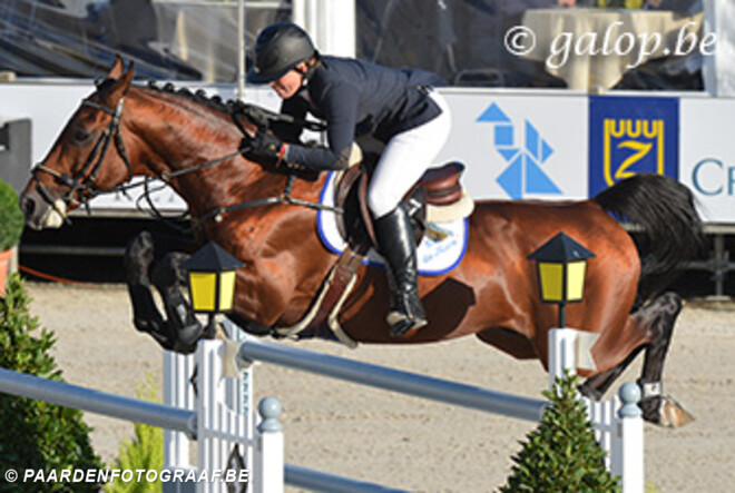 Karline De Brabander eerste Belg in Saint Lo