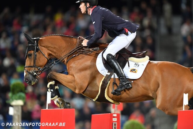 Hello Guv'nor van Scott Brash naar Amerika