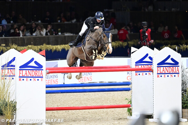 Aurlie Deloof springt naar ochtendwinst in Mechelen