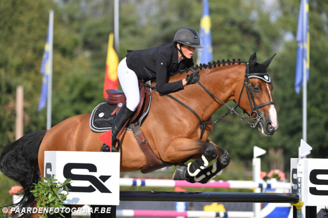 Cindy van der Straten verzekert top 5-klassering in St. Tropez