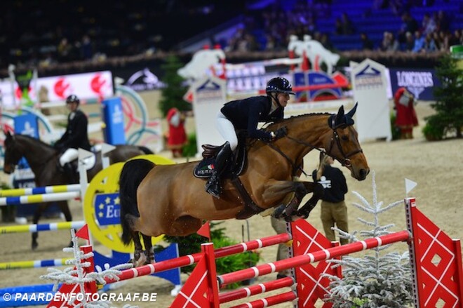 Leonie Peeters 4de in CSI2* GP Kronenberg
