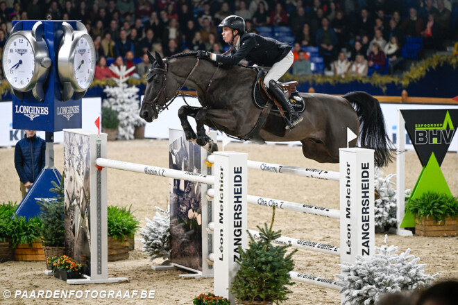 Thibeau Spits verzekert top 5-klassering in de CSI2* GP van Kronenberg