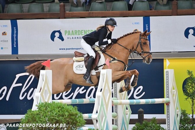 Laure Tijskens pakt brons in de Pony-GP!
