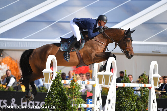 François Mathy Jr. springt op het podium in Valence!