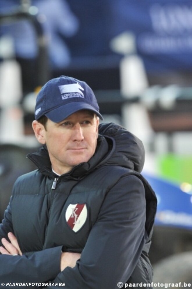 Mclain Ward wint met HH Azur