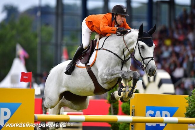 Zware blessure voor Dana Blue...