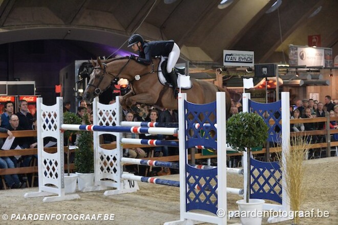 Shari de Laet schittert in LR van Oliva!