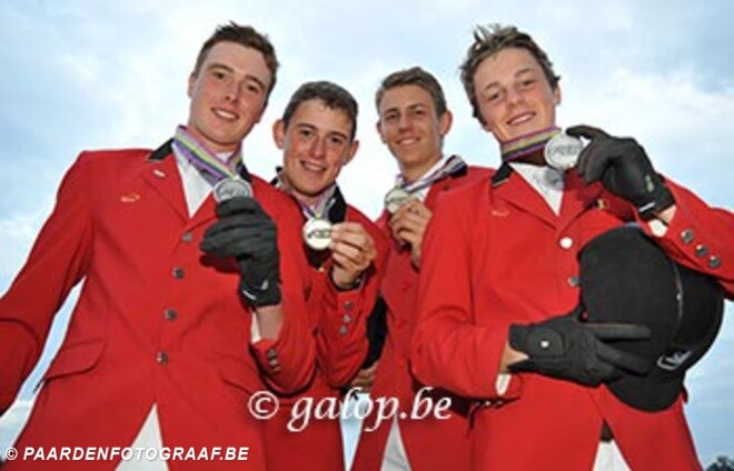 Juniors winnen ZILVER op EK