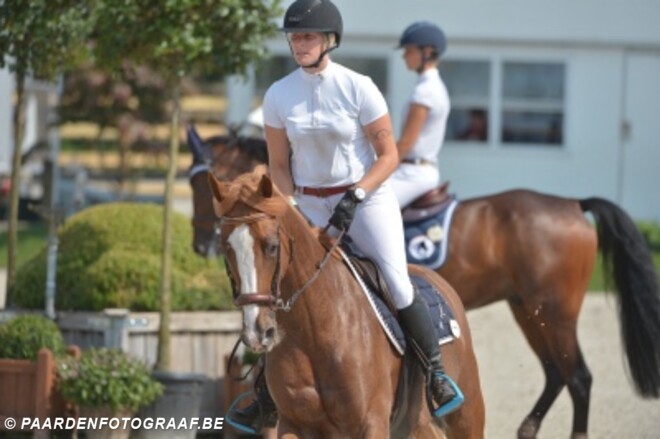 Ines Van Den Bosch wint in Lichtenvoorde