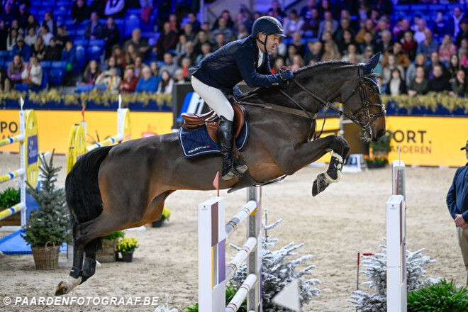 Een tijdsfout houdt Lieven Devos uit de barrage van de CSI4* GP van Vejer