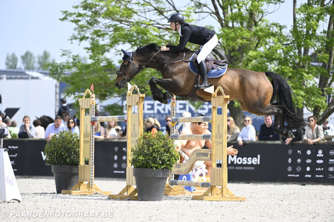Ook Jules Denutte wint tijdens de openingsdag van Jumping Mechelen