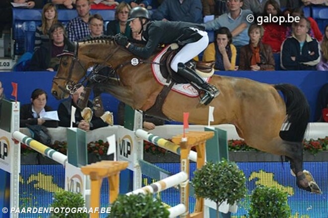 Popstar Lozonais wint Master Elite SF