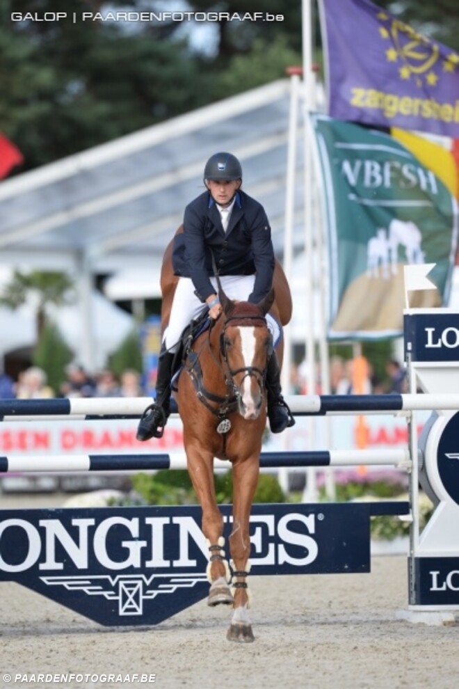 Cox en Flinstone tweede in 1.50m Verona