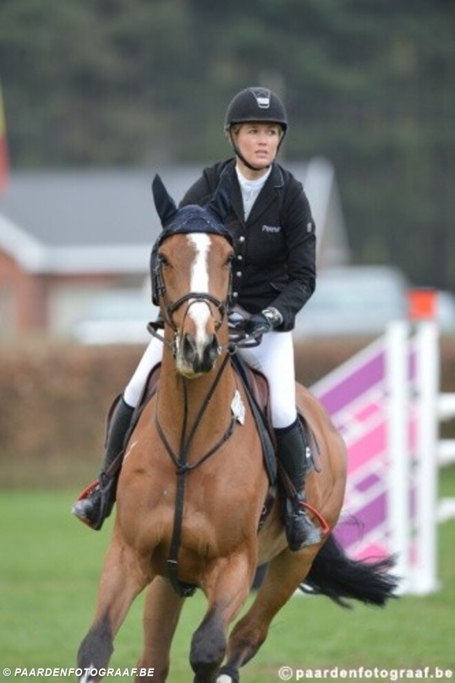 Renwick wint 5 proeven, waaronder GP Vimeiro