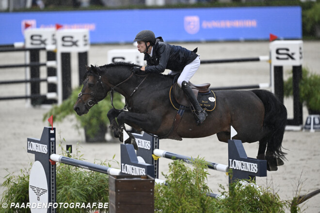 Thibeau Spits verzekert zich van podiumplaats in Valence