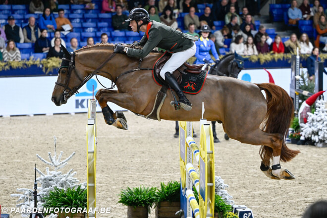 Robin van Thillo springt naar zilver in ochtendrubriek van Rotterdam
