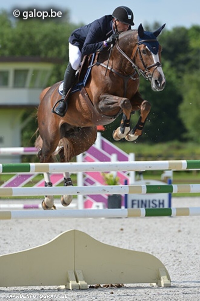 Gregory Wathelet wint GP Mons