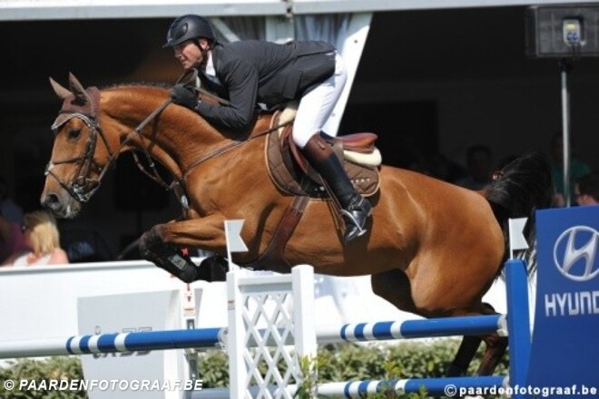 Opgave Demeersman, Delaveau wint GP Caen