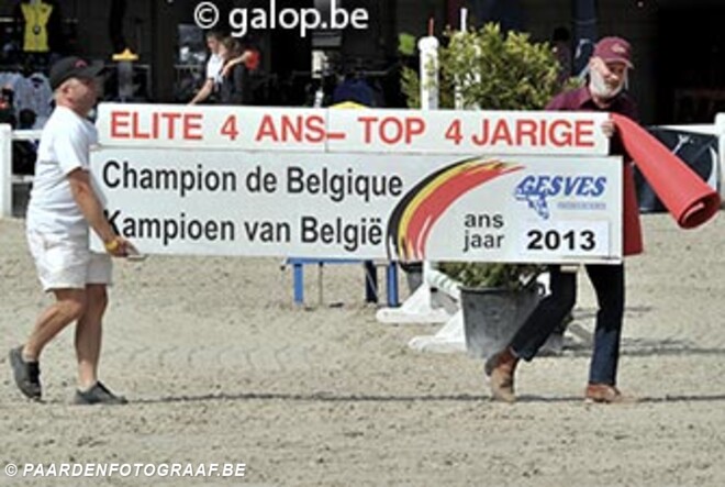 Alle foto"s van Gesves zijn online