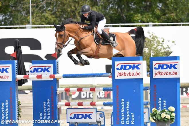 Caro-Belle De Hornois wint in Valkenswaard!