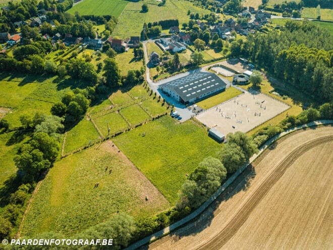 Immofluisteraar verkoopt Complex in Luik