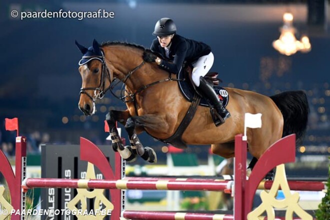 JM17: Leonie Peeters zegeviert in het 1m40