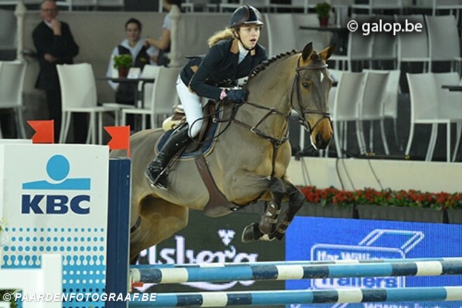 Van Laer en Peeters starten met winst in...