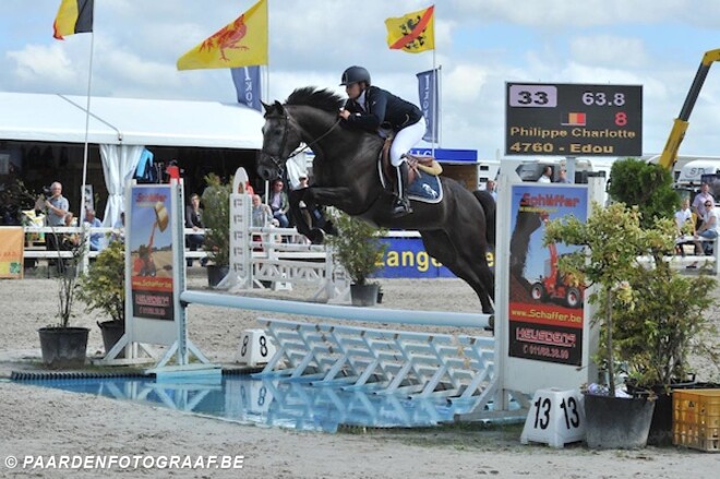 CSI2* 1m45 winst voor Charlotte Philippe