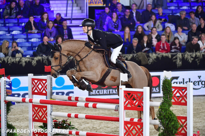 Jeroen De Winter snelt naar overwinning in St. Lô!