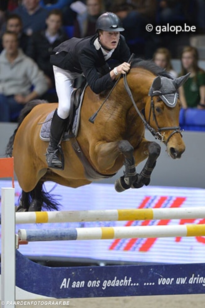 Pieter Kenis voor Leonie Peeters