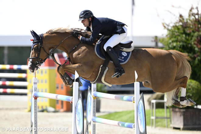 Jeroen Appelen springt naar brons in de CSI3* GP van Lier