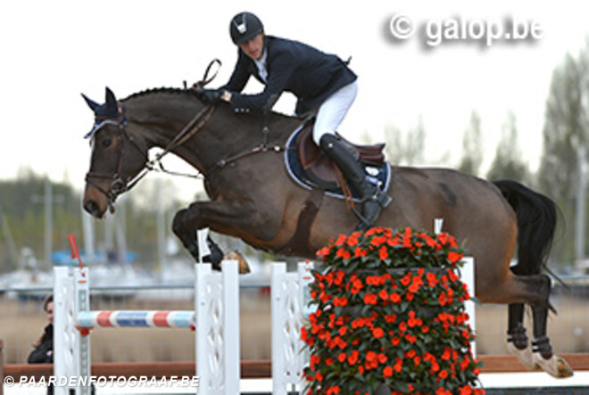 Belgische suprematie in Budapest: Pieter Devos wint GP, Gregory Wathelet tweede