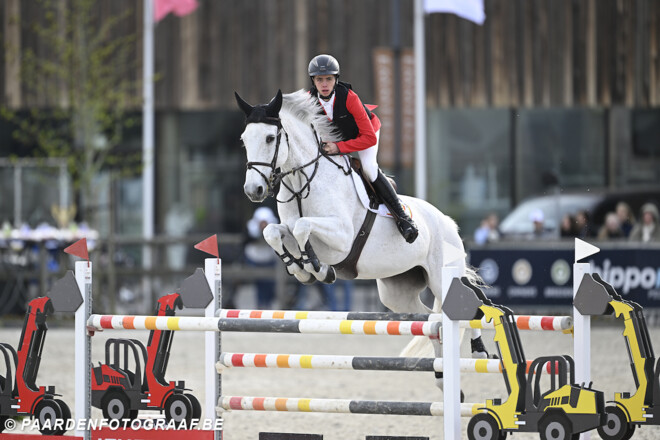 Brons voor Louis Lambrecht in de CSIOJ Grand Prix