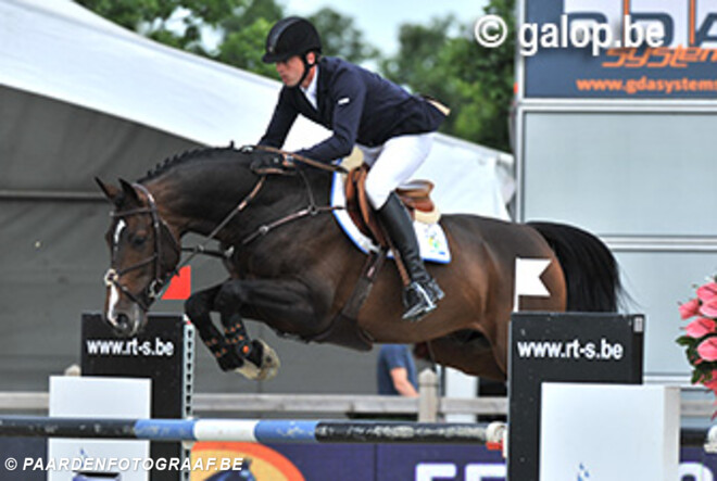 Aken van start, Belgen meteen foutloos