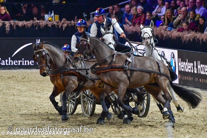 Koos de Ronde wint eerste wedstrijd