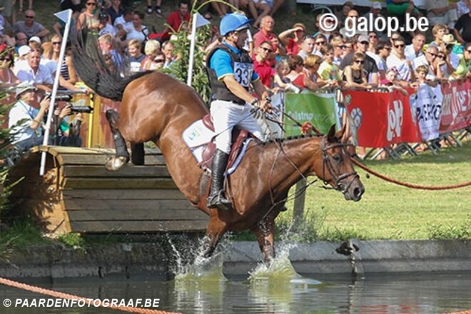 Philippaerts en Demeersman naar WB
