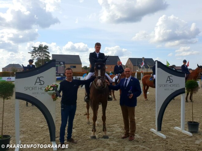 CSIYH1* Opglab.: Podiumplaats voor de Bock!