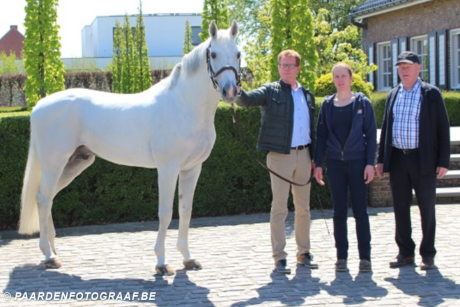 Keros stelt Untouchable 27 voor op 27 mei