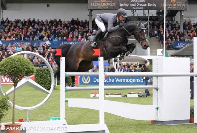 Schwizer wint Mercedes in Championat Hamburg