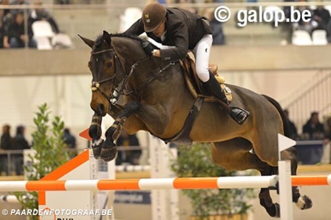 Dominque Hendrickx op podium in Sentower