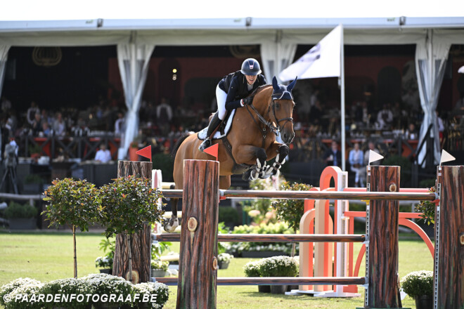 Leonie Peeters scoort top 5-klassering in Oliva