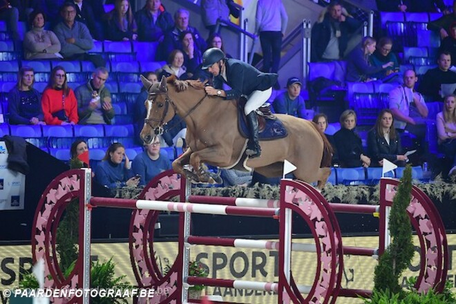 Vermeir verslaat Wathelet in Waregem!
