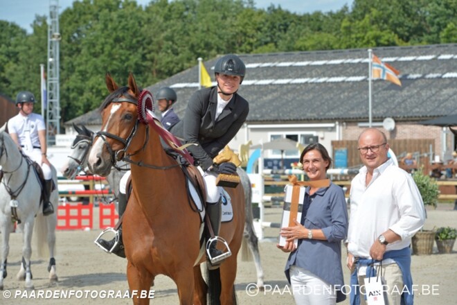 CSI2* Zandhoven: Jessica Geurts aan kop