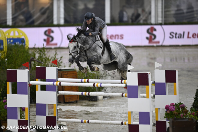 Alexander Kumps schittert in de CSI2* GP van Deurne